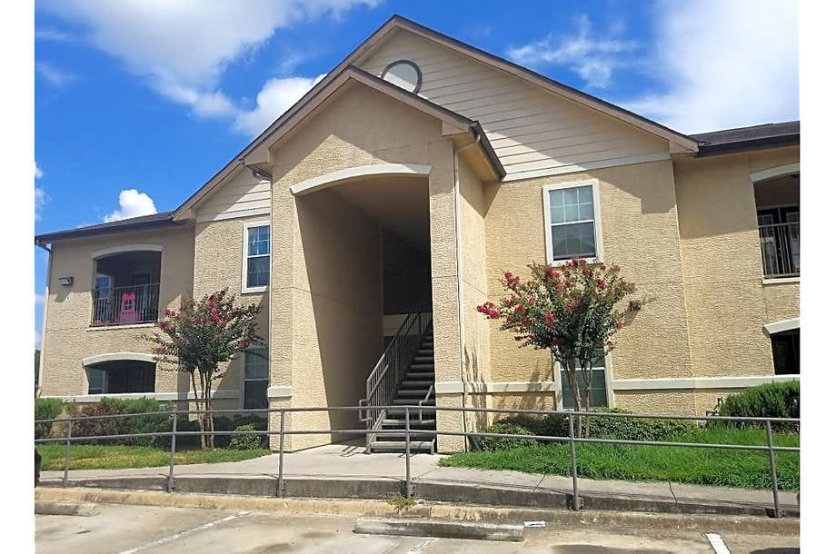 Photo of REDWOOD HEIGHTS APTS at 7320 JENSEN DR HOUSTON, TX 77093