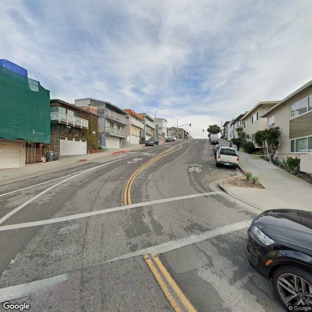 Photo of Manhattan Shores. Affordable housing located at 401 Rosecrans Ave Manhattan Beach, CA 90266