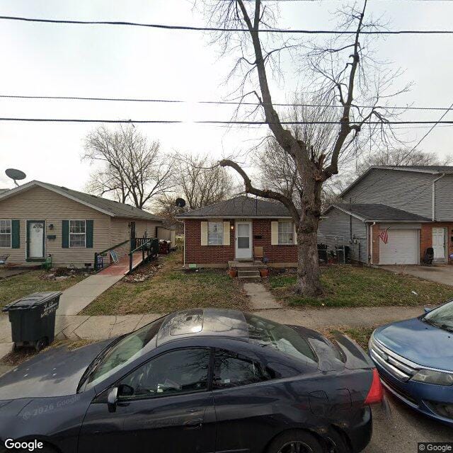 Photo of 917 WALNUT ST. Affordable housing located at 917 WALNUT ST JEFFERSONVILLE, IN 47130