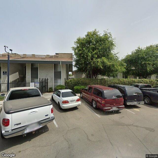 Photo of Fountain West Apartments. Affordable housing located at 2530 W Fountain Way Fresno, CA 93705