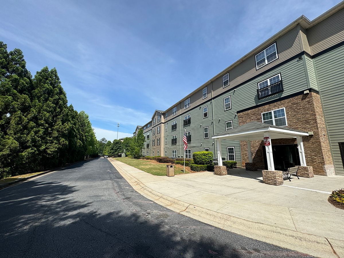 Photo of The Retreat at Madison Place. Affordable housing located at 3907 Redwing Cir Decatur, GA 30035