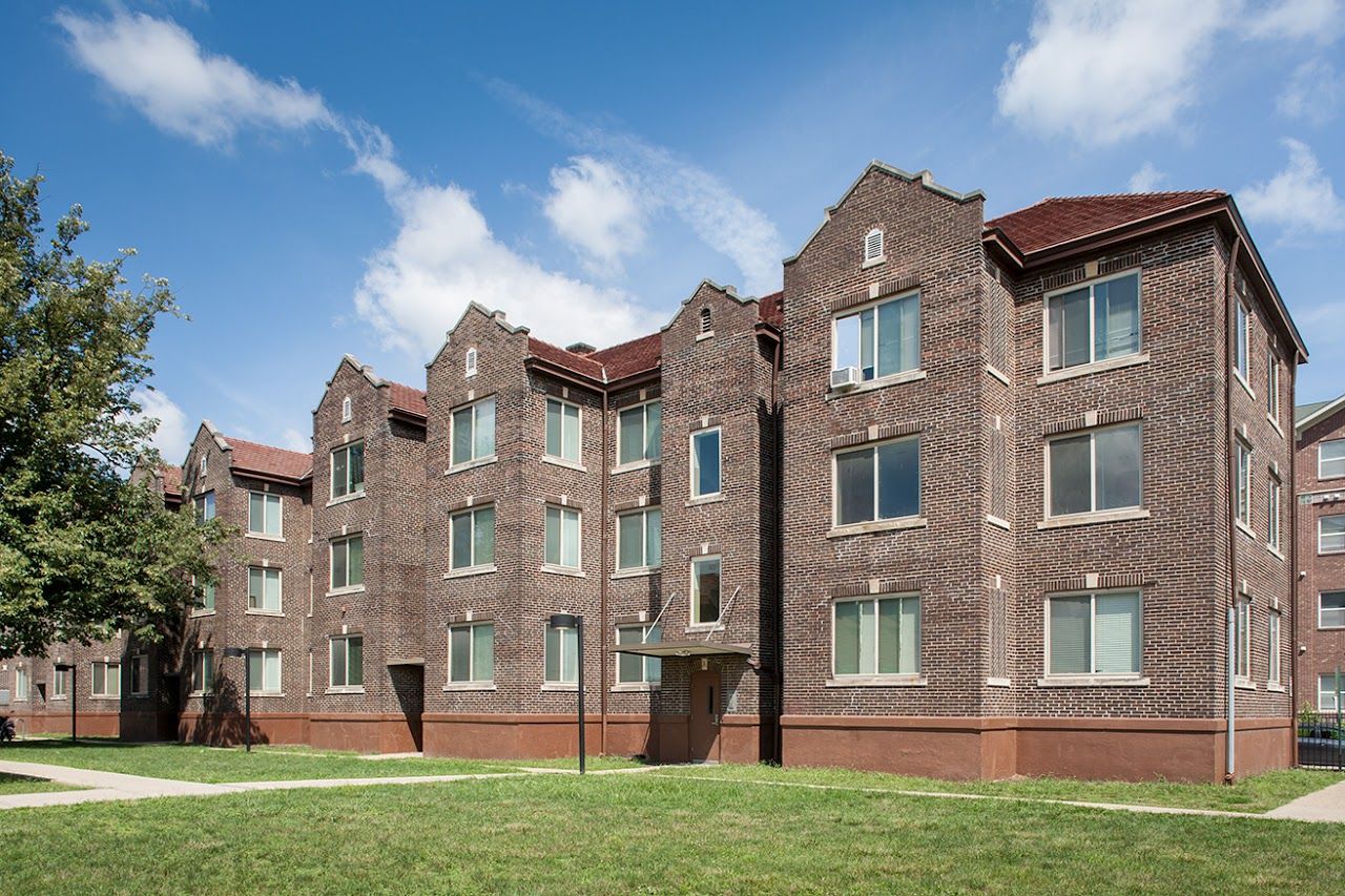 Photo of Brownstone Apartments at 3360 N Meridian St Indianapolis, IN 46208