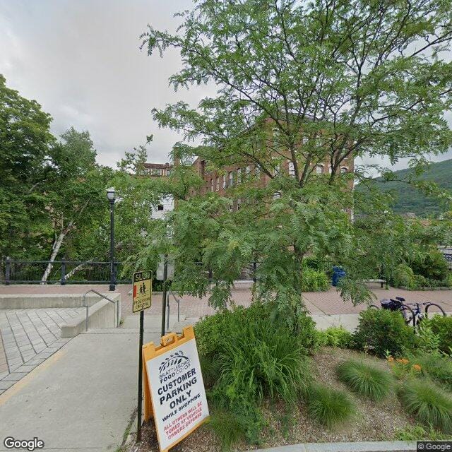 Photo of UPPER STORY HOUSING at 9 CANAL ST BRATTLEBORO, VT 05301