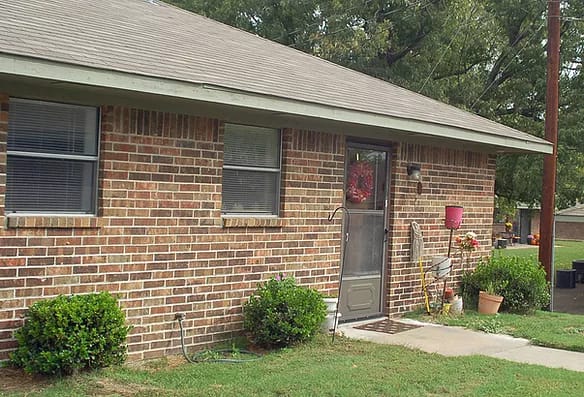 Photo of TRINITY OAKS APTS PHASE II. Affordable housing located at 600 WOODLAWN ST SULPHUR SPRINGS, TX 75482