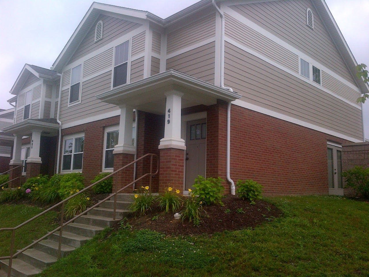 Photo of EDGEWOOD VILLAGE V at 491 VERNON ODOM BLVD AKRON, OH 44307