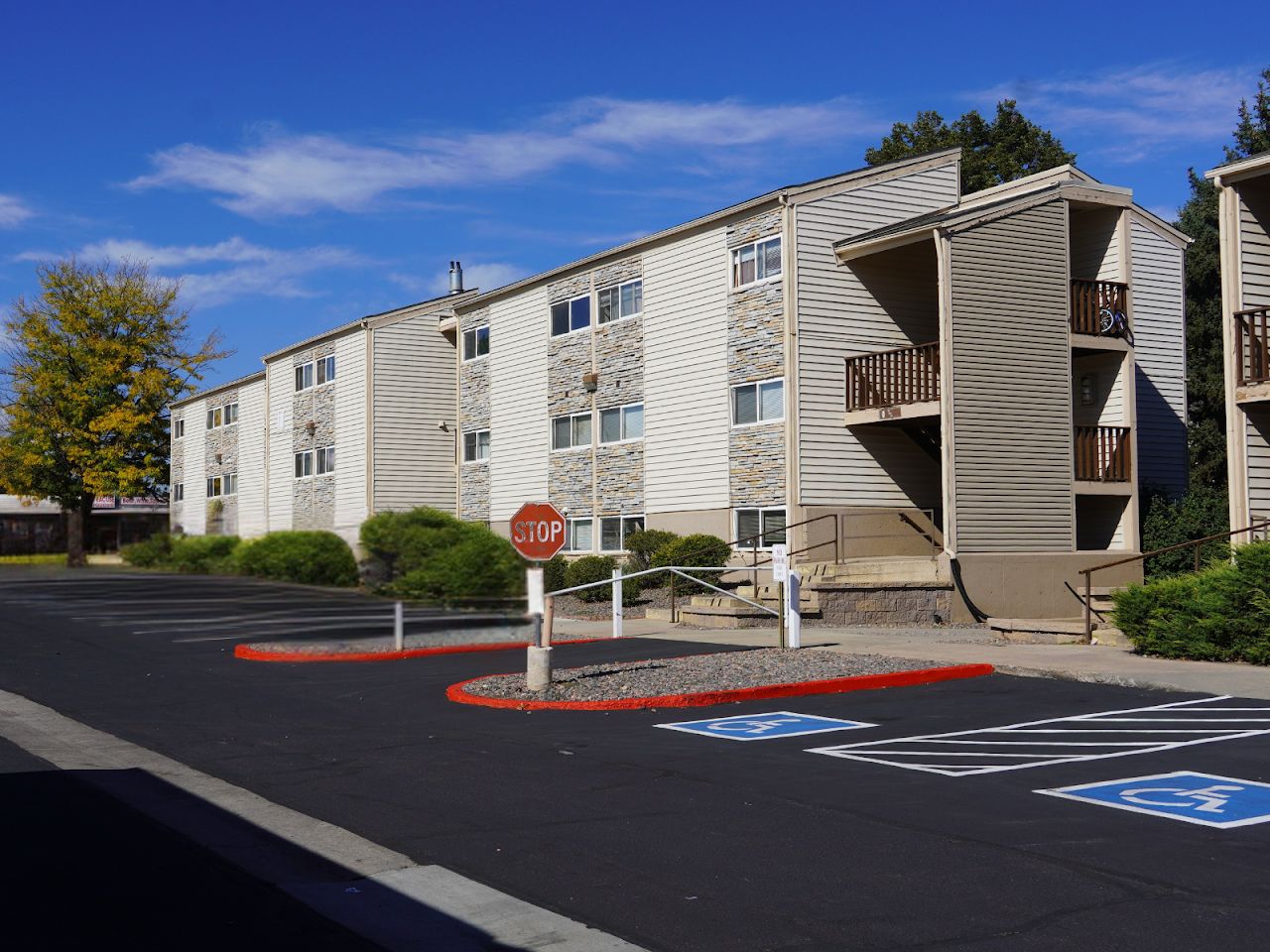 Photo of Garden Court Apartments at 1150 Syracuse St Denver, CO 80220