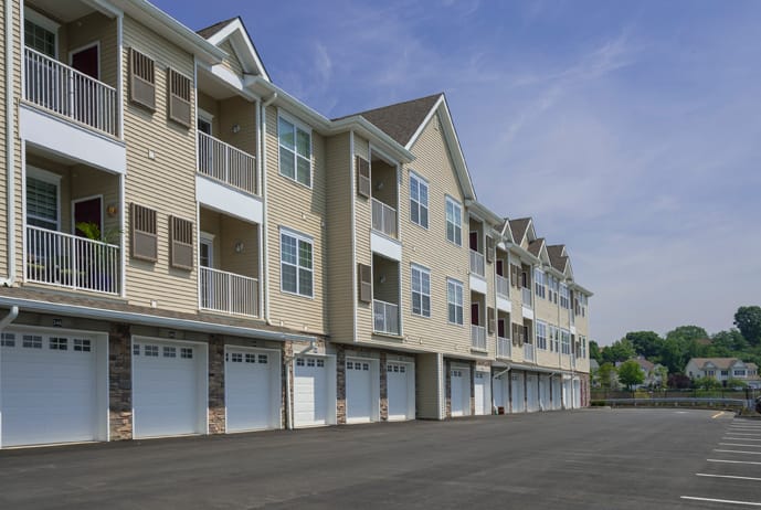 Photo of Camelot on Main Street. Affordable housing located at 917 Main Street Sayreville, NJ 08872