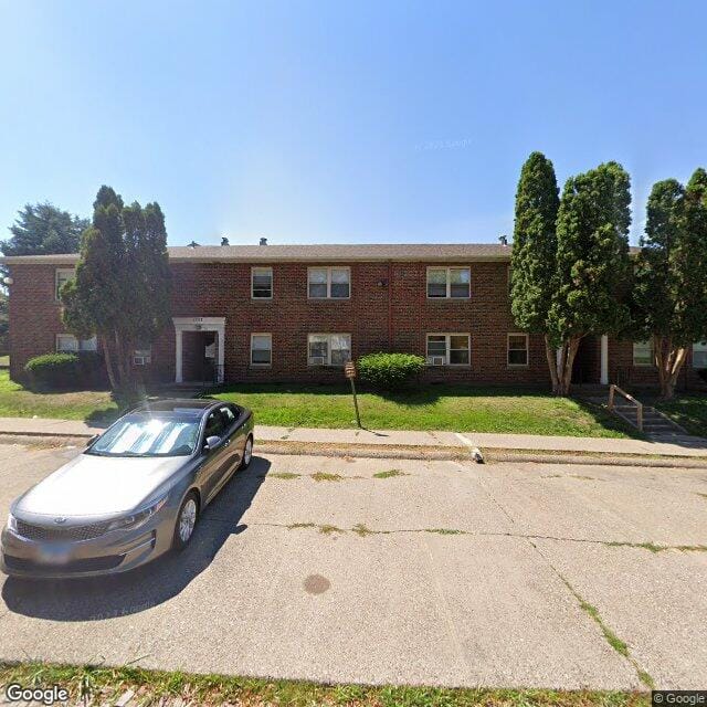 Photo of FRANCIS HOUSING LLLP at 501 N MARQUETTE ST DAVENPORT, IA 52802