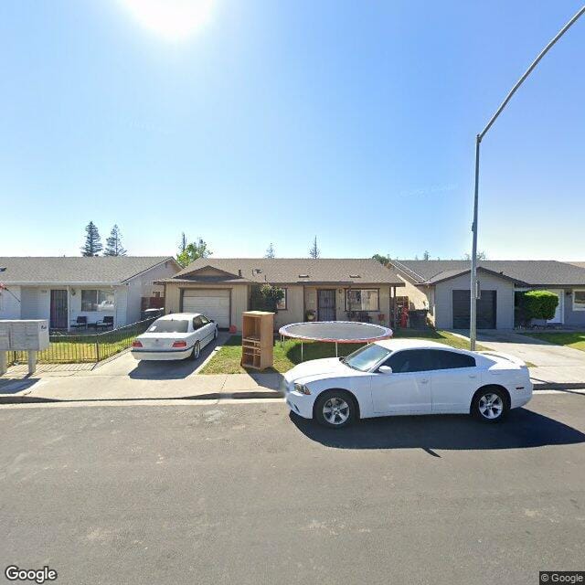 Photo of OAKDALE APARTMENTS. Affordable housing located at 30 N. LEE AVENUE OAKDALE, CA 95361