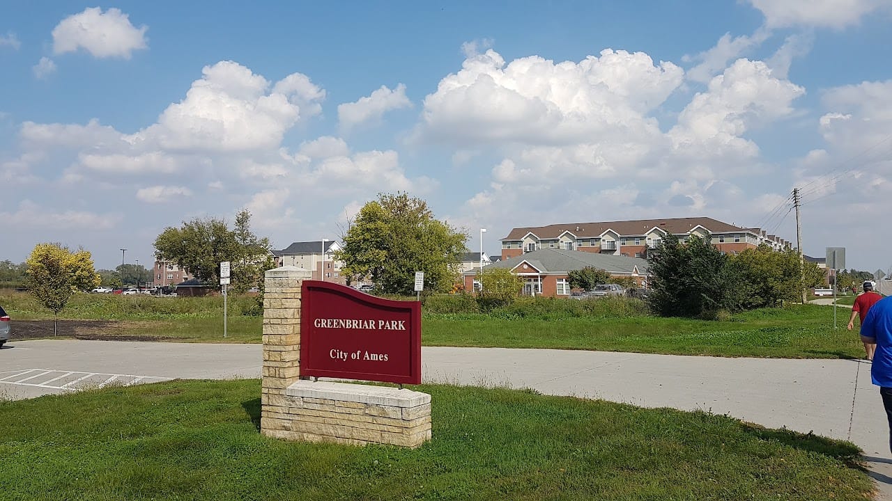 Photo of LAVERNE APTS at 919 S 16TH ST AMES, IA 50010