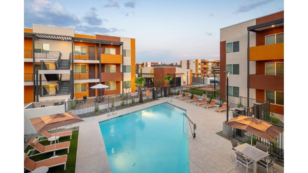 Photo of Streamliner 87th. Affordable housing located at 8757 W Peoria Ave Peoria, AZ 85345