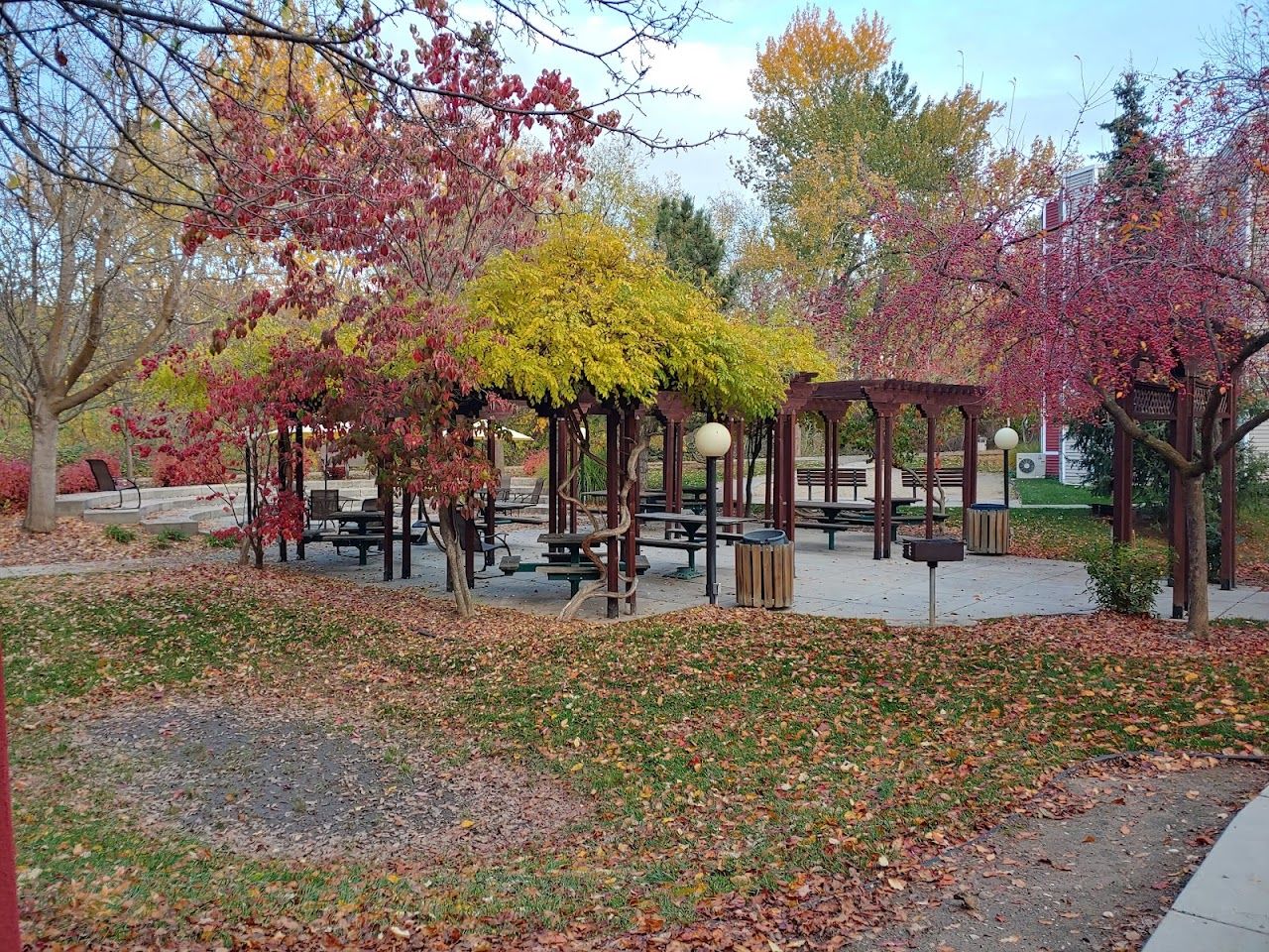 Photo of MALLARD POINTE. Affordable housing located at 503 EAST 50TH STREET GARDEN CITY, ID 83714