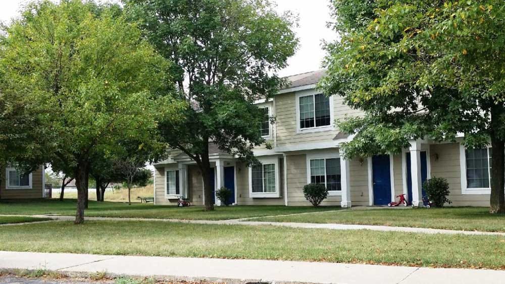 Photo of PEBBLE CREEK APTS PHASE II at 190 S GROVER AVE MASON CITY, IA 50401