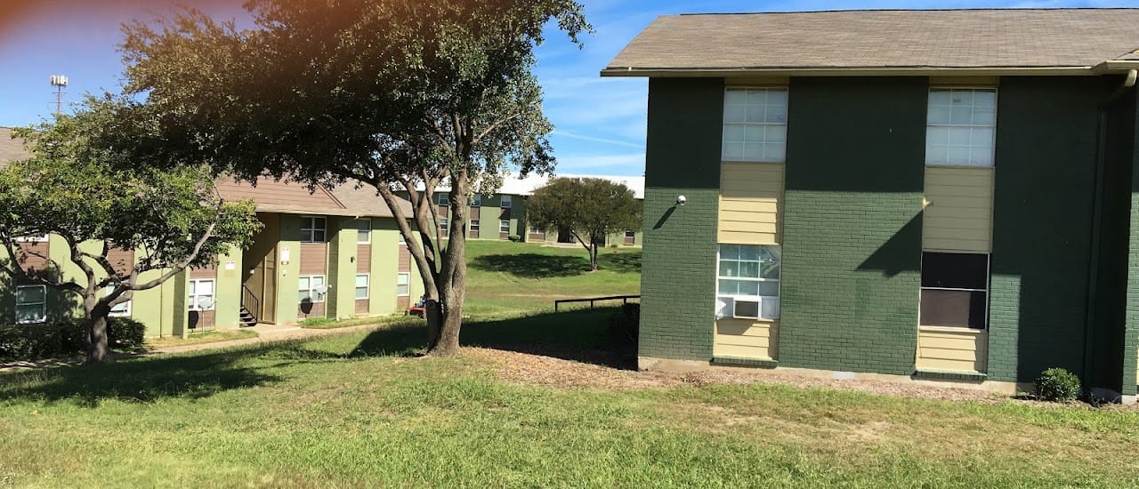Photo of RIDGECREST TERRACE at 526 S. WALTON WALKER BLVD. DALLAS, TX 75211