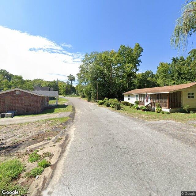 Photo of MIDDLE ST APTS. Affordable housing located at 1522 MIDDLE ST CAYCE, SC 29033