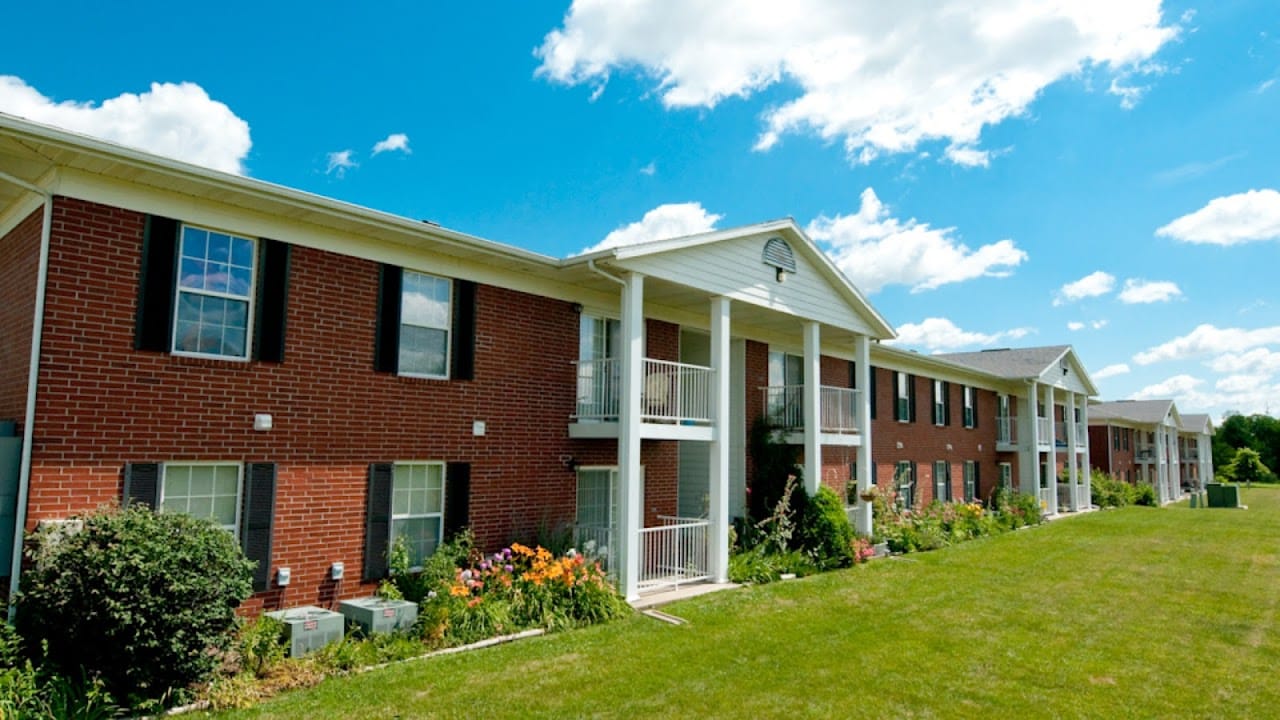 Photo of ROSEWOOD - MEXICO APTS at  MEXICO, MO 