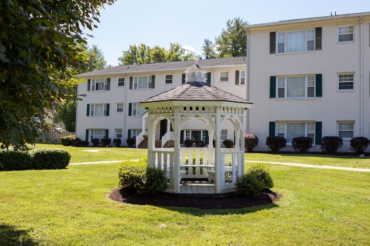 Photo of HUNT COUNTRY MANOR at 361 ROEBLING ST WARRENTON, VA 20186