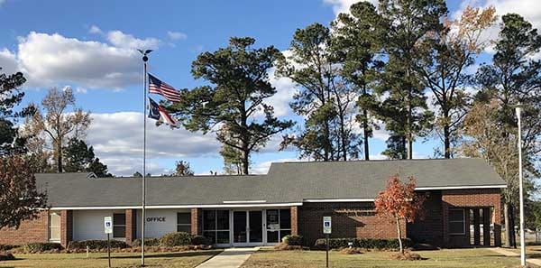 Photo of Robeson County Housing Authority. Affordable housing located at 100 OXENDINE Circle LUMBERTON, NC 28360