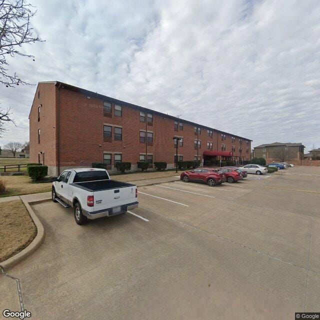 Photo of Crescent Manor Apartments at 1409 Range Dr Mesquite, TX 75149