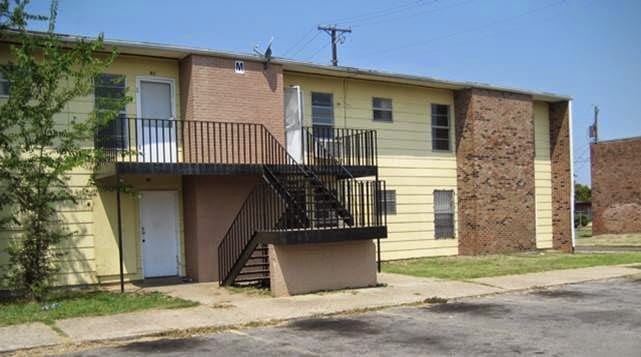 Photo of CASTLE OAK APTS at 2301 FIFTH ST N COLUMBUS, MS 39705