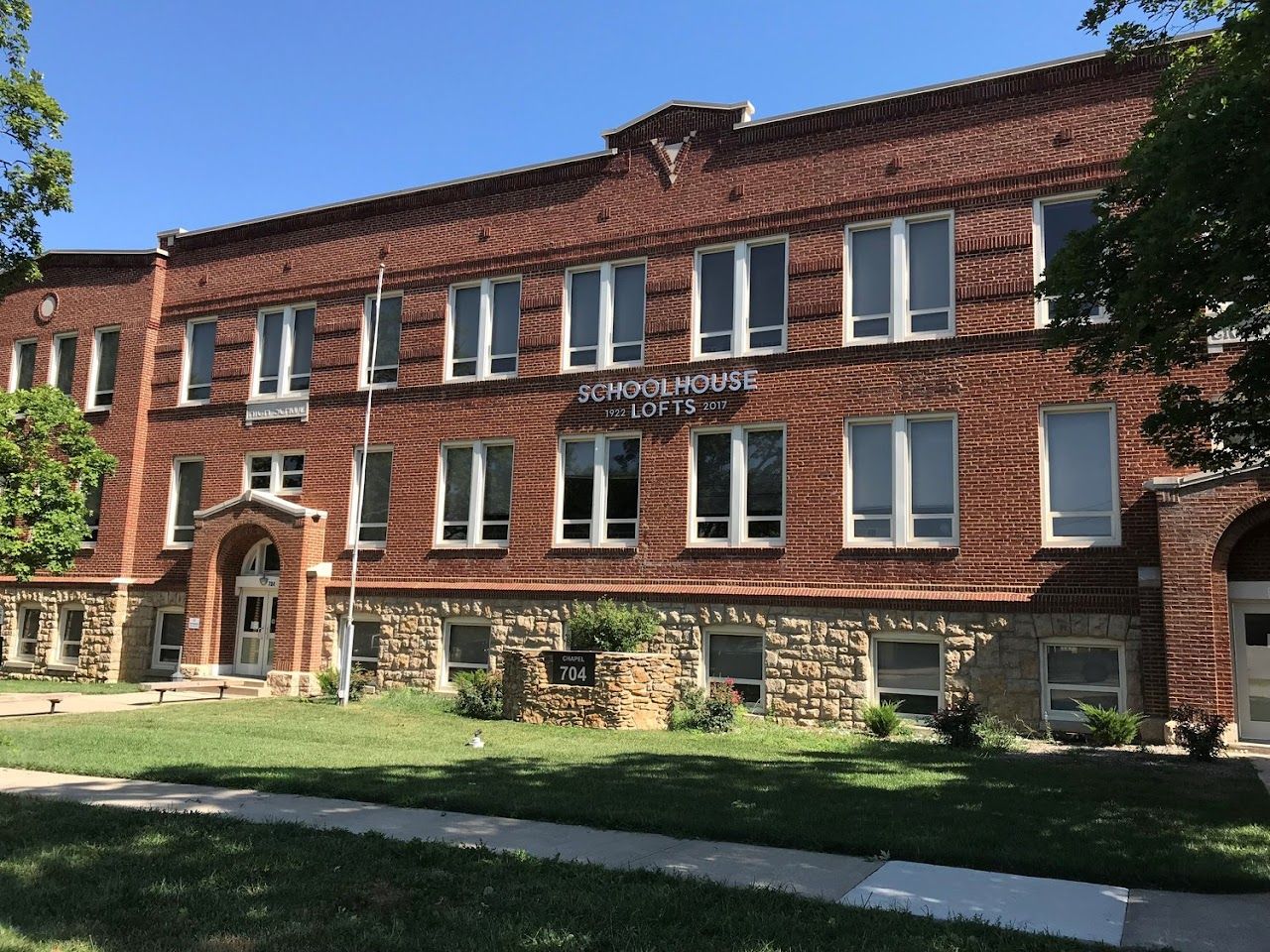 Photo of SCHOOLHOUSE LOFTS. Affordable housing located at 704 CHAPEL STREET BALDWIN CITY, KS 66008