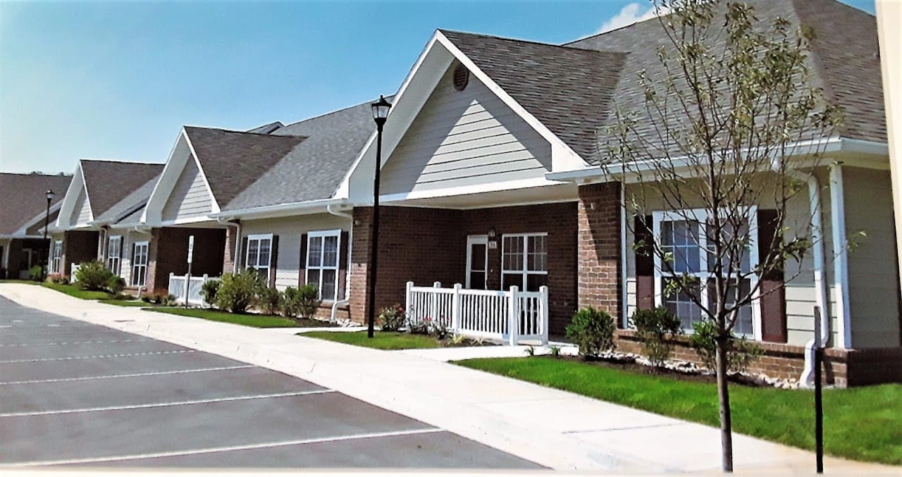 Photo of WOODLAND HILLS ESTATES. Affordable housing located at 502 WOODLAND HILLS CIR OSAWATOMIE, KS 66064