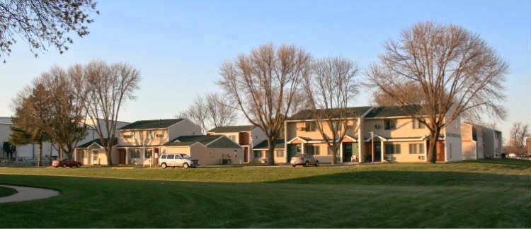 Photo of Valley Park Apartments at 2200 Green St Yankton, SD 57078