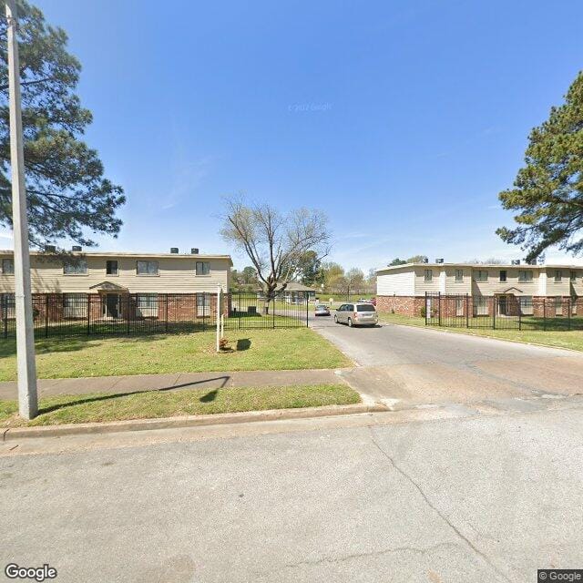 Photo of PRESIDENTIAL WEST APTS at 5487 HUDGINS RD MEMPHIS, TN 38116