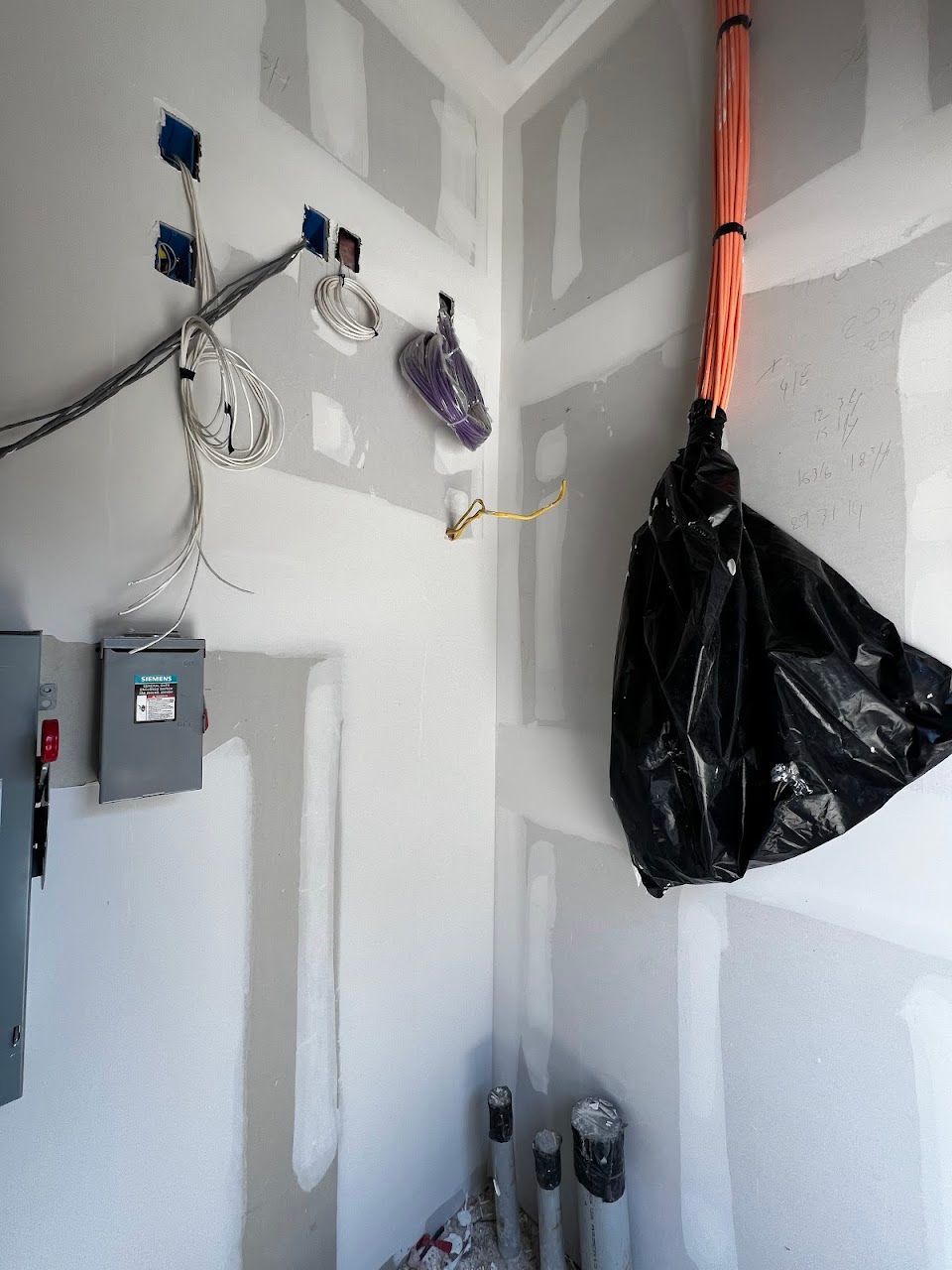 Photo of Ewing Villas at 811 Morrell Ave Dallas, TX 75203