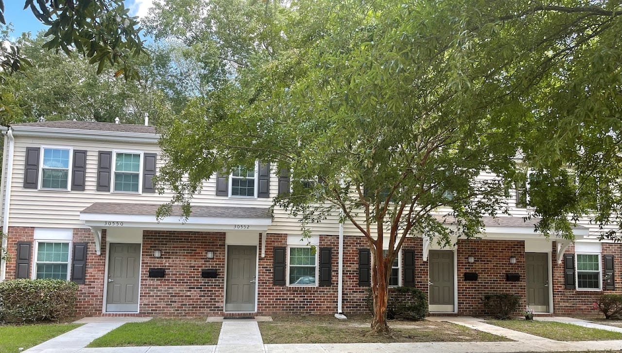 Photo of RESIDENCES AT PINE KNOLL [PATH]. Affordable housing located at 1090 VERMONT AVENUE, NW WASHINGTON, MD 21853