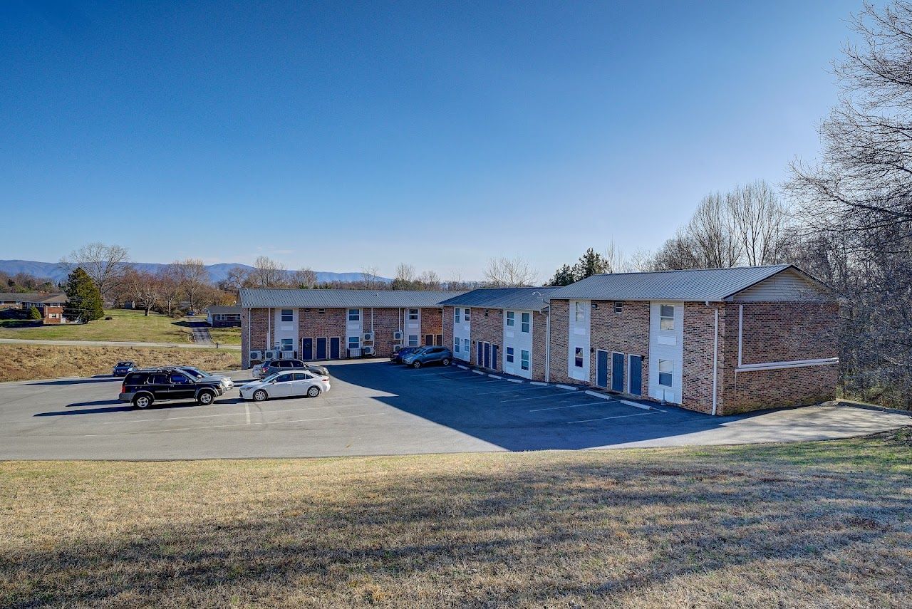 Photo of 808 Carolina Dr at 808 Carolina Dr Greeneville, TN 37743
