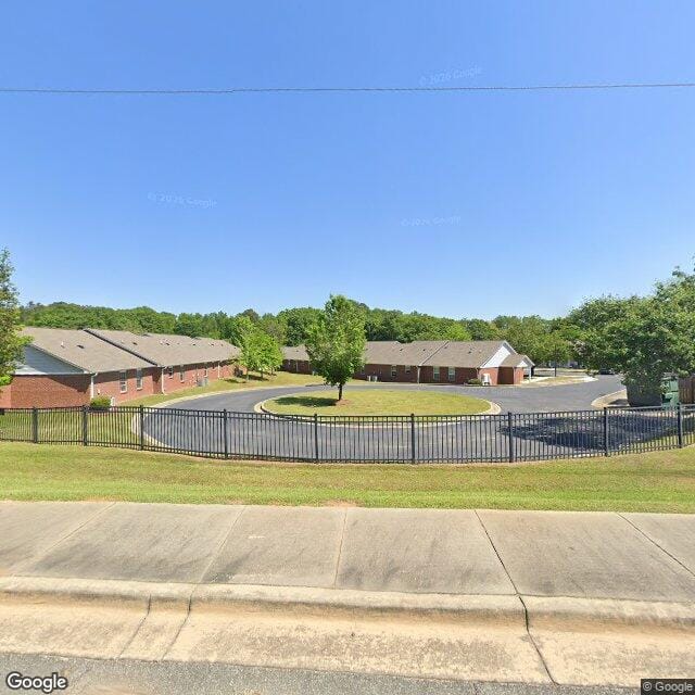 Photo of WOODLAWN SENIOR VILLAGE. Affordable housing located at 200 WOODLAWN DR DUBLIN, GA 31021