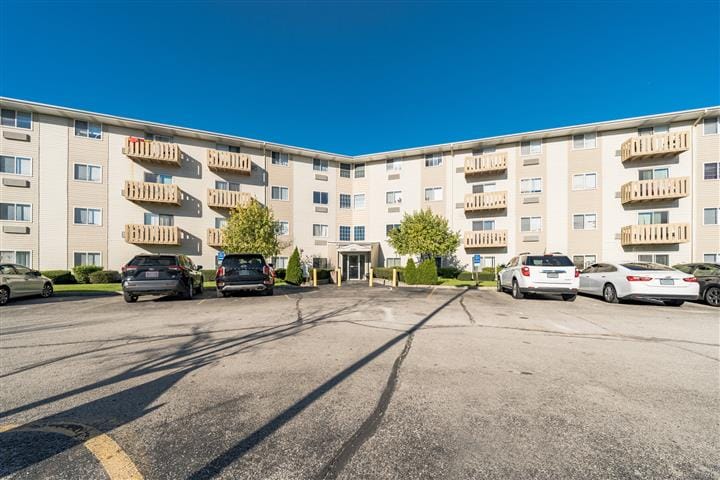 Photo of BUCKINGHAM PLACE APTS. Affordable housing located at 3040 W EIGHTH ST WAUKEGAN, IL 60085