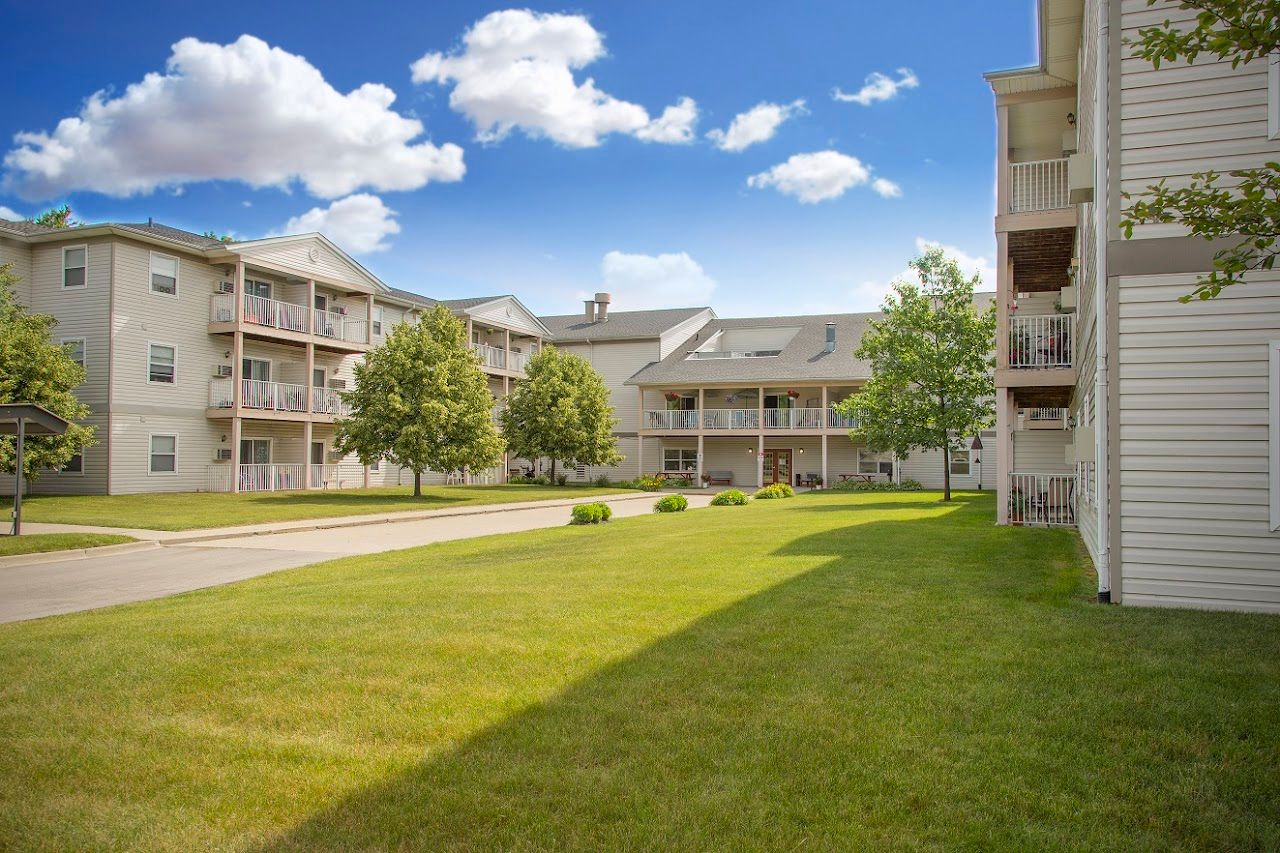 Photo of MEADOWS OF AUBURN HILLS. Affordable housing located at 3131 N SQUIRREL RD AUBURN HILLS, MI 48326