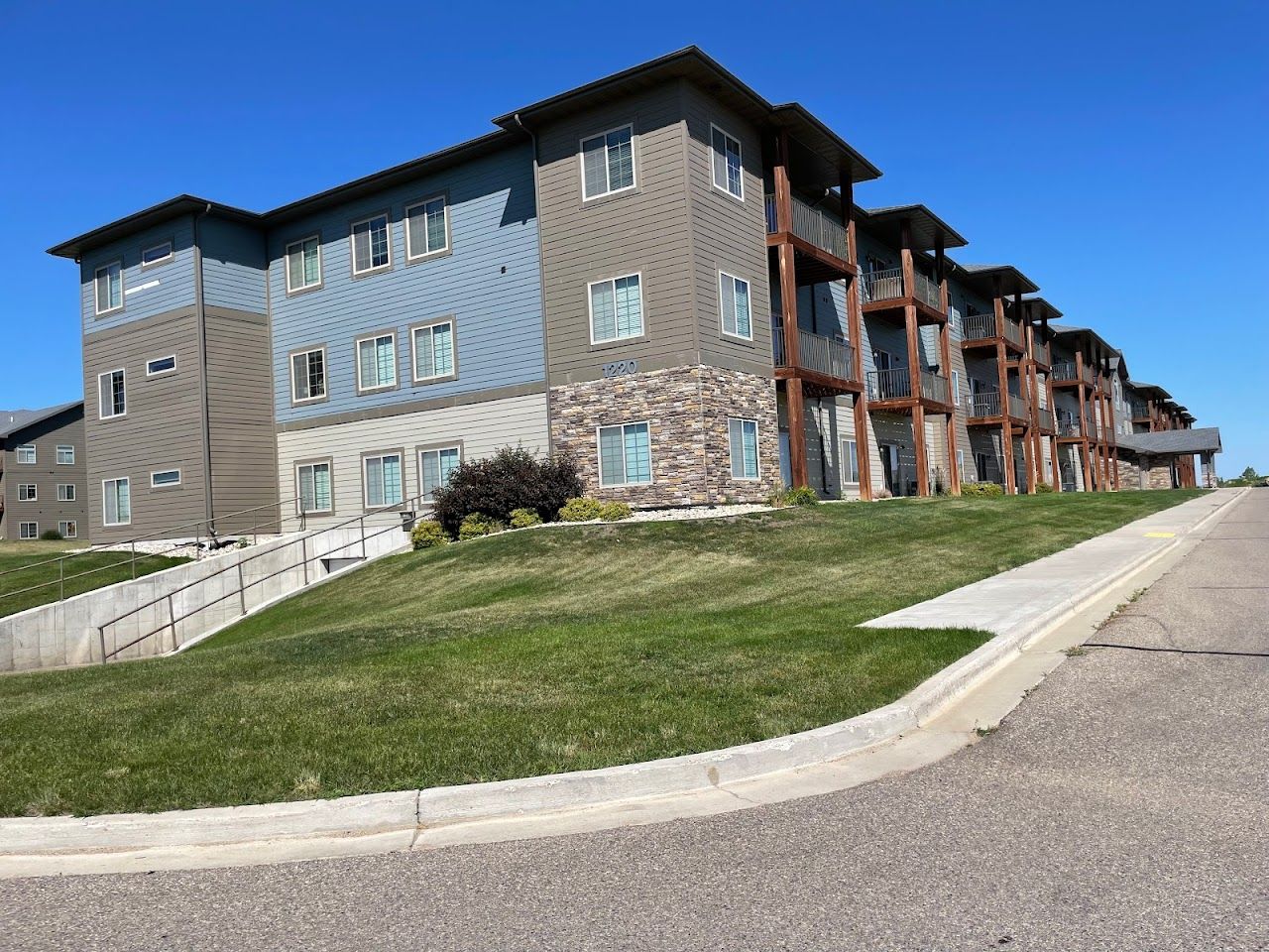 Photo of PARK PLACE NORTH (FKA POLARIS) at 300 27TH AVE NW MINOT, ND 58703