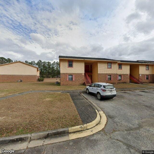 Photo of LYONS APARTMENTS. Affordable housing located at 410 N.E. BROAD STREET LYONS, GA 30436