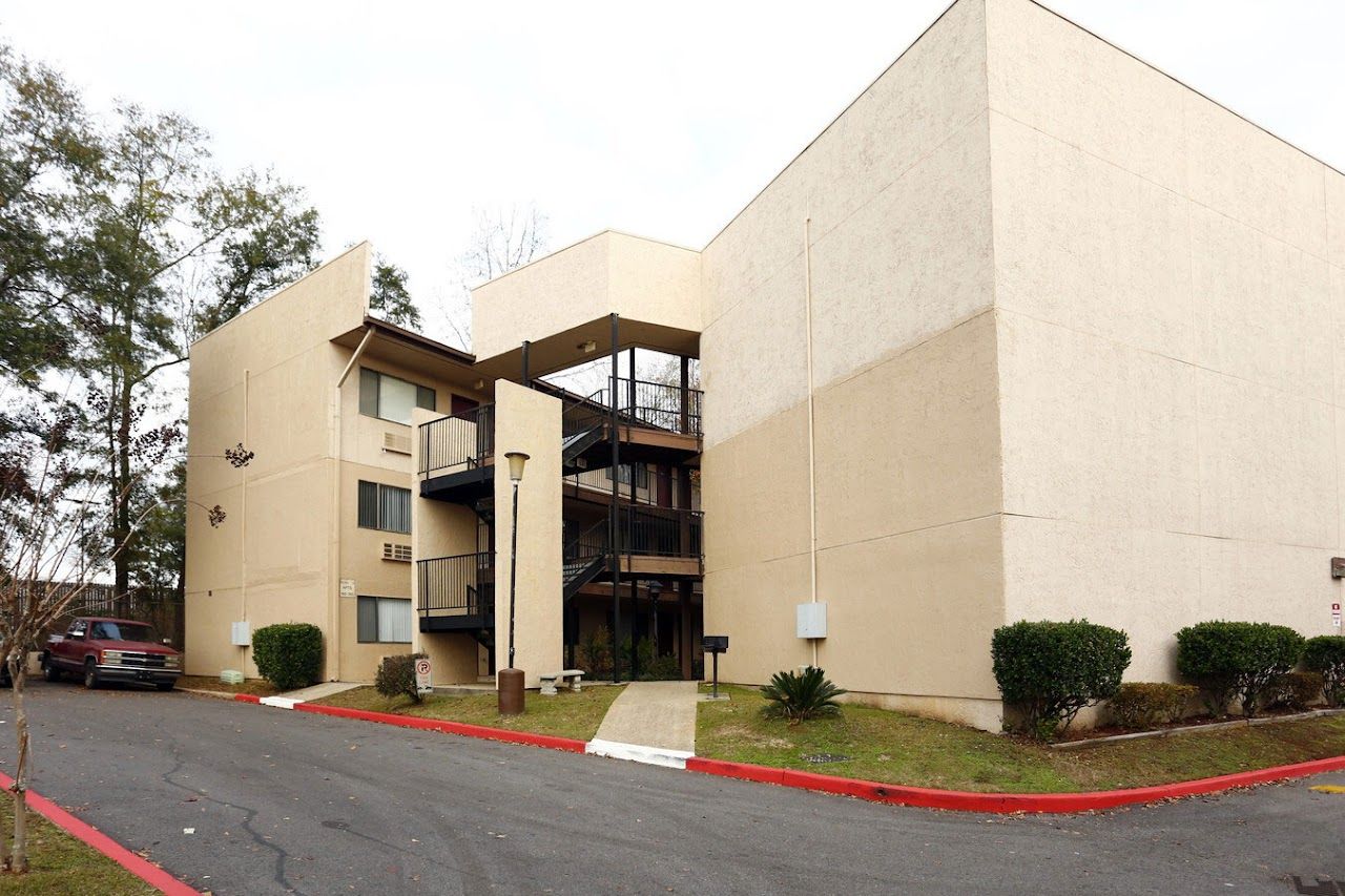 Photo of Marigold at 6501 Airport Blvd Mobile, AL 36608