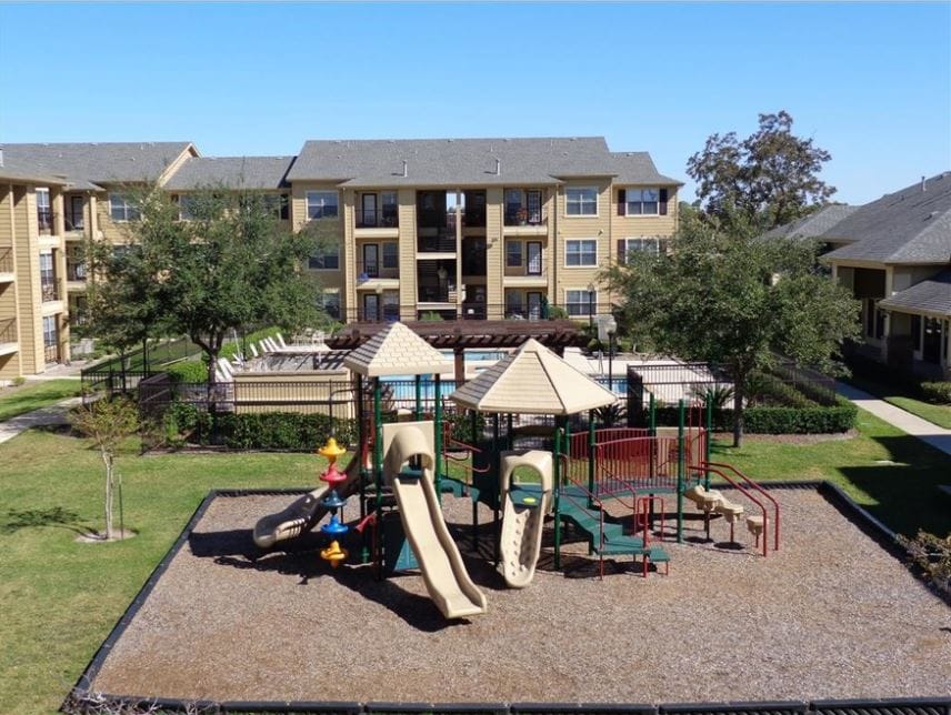 Photo of PINNACLE POINTE APTS at 702 SALEM RD VICTORIA, TX 77904