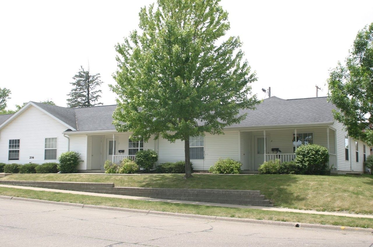 Photo of HURST APTS PHASE I at 202 S OLIVE ST MAQUOKETA, IA 52060