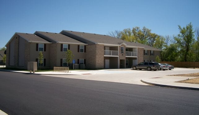 Photo of EDWARD ESTATES at 6901 HUGUENARD RD FORT WAYNE, IN 46818