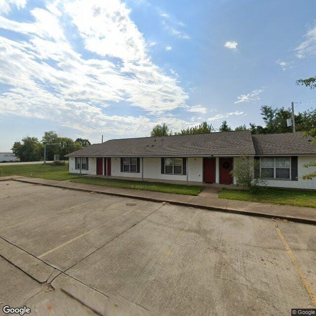 Photo of Kensington Square Apartments at 2140 N Hearne Ave Shreveport, LA 71107