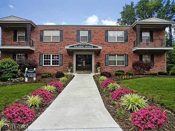 Photo of CAMBRIDGE CROSSING. Affordable housing located at  BRIDGETON, MO 