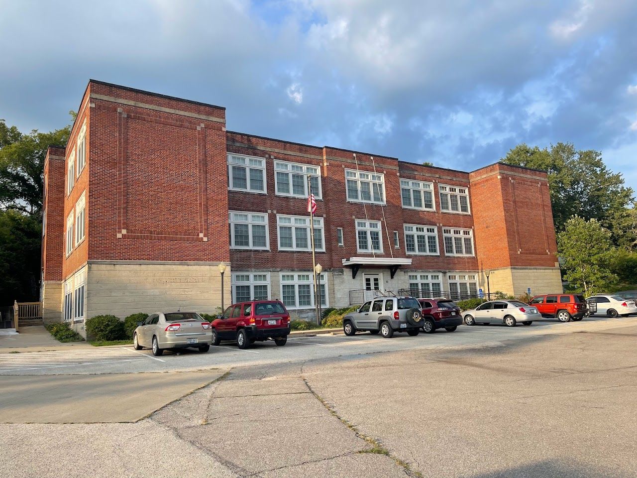 Photo of BEATTYVILLE SCHOOL APTS. Affordable housing located at  BEATTYVILLE, KY 