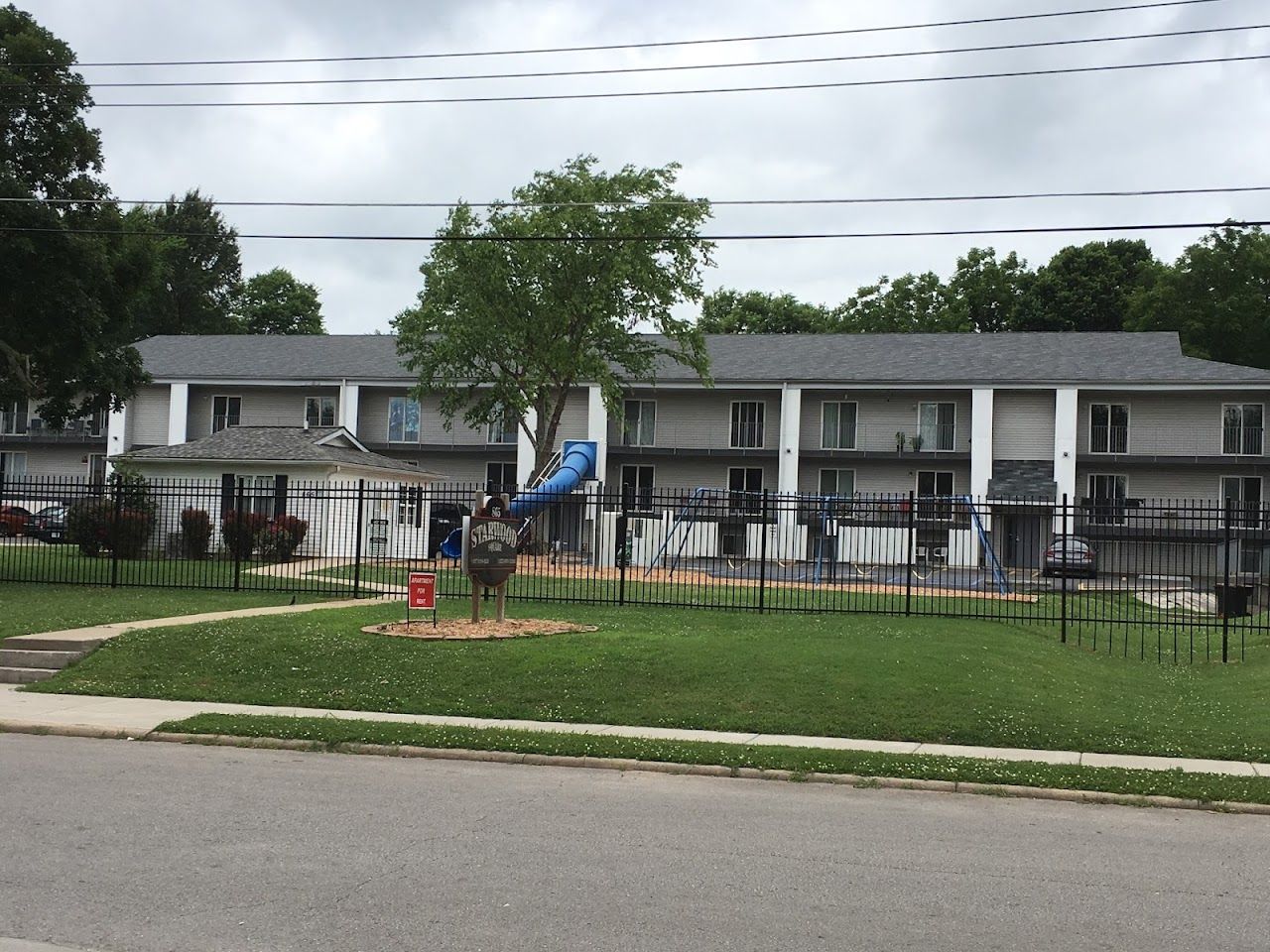 Photo of CHAPARREL APTS at 865 S DOUGLAS AVE SPRINGFIELD, MO 65806