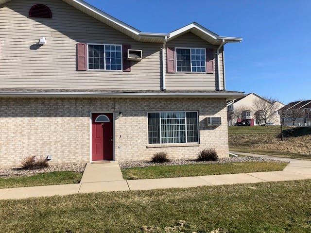 Photo of ROYAL OAKS TOWNHOMES at 3096 25TH STREET NW ROCHESTER, MN 55901