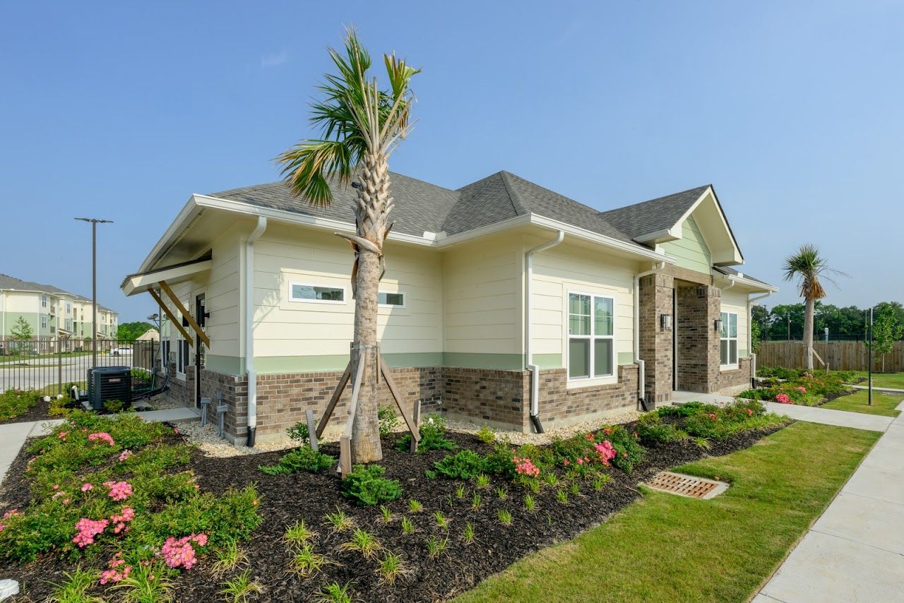 Photo of The Reserve at Howell Place at 4245 Ford St Baton Rouge, LA 70811