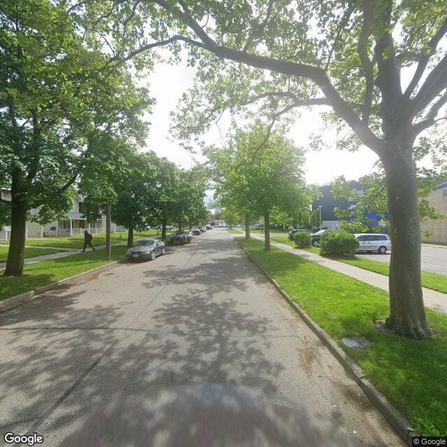 Photo of ANTOINE COURT. Affordable housing located at 841 DIVISON AVENUE SOUTH GRAND RAPIDS, MI 49507