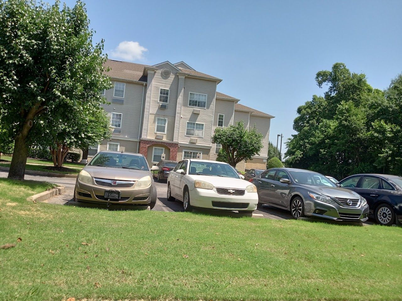 Photo of HICKORY HOLLOW SENIOR APTS at 3930 ALLENBROOKE CV MEMPHIS, TN 38118