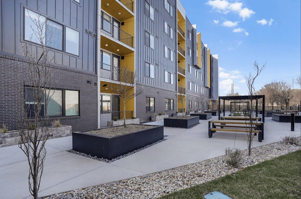 Photo of Alta Vue at 820 W 200 S Salt Lake City, UT 84104
