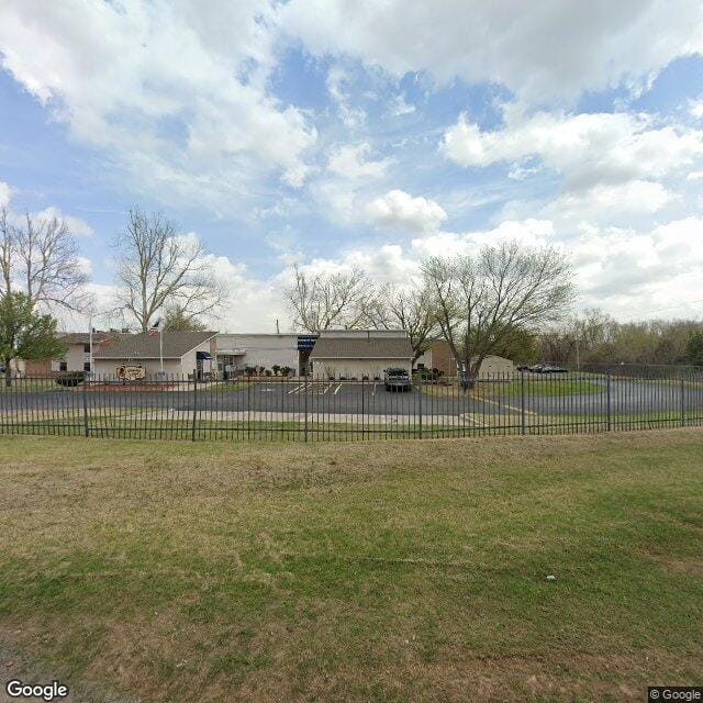 Photo of Country Park. Affordable housing located at 1601 Henderson St Chickasha, OK 73018